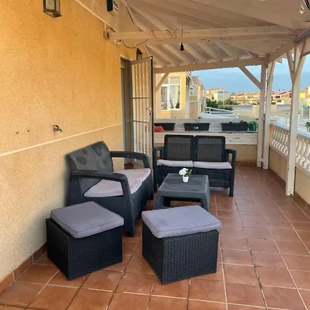 Дом отдыха Chalet Con Vista Para Salinas Y Piscina Privada Торевьиа