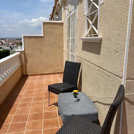 Chalet Con Vista Para Salinas Y Piscina Privada