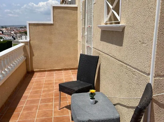 Chalet Con Vista Para Salinas Y Piscina Privada